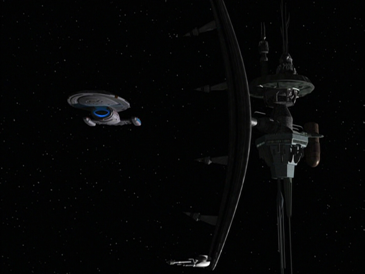 extant_StarTrek_VOY_6x09-TheVoyagerConspiracy_02167.jpg