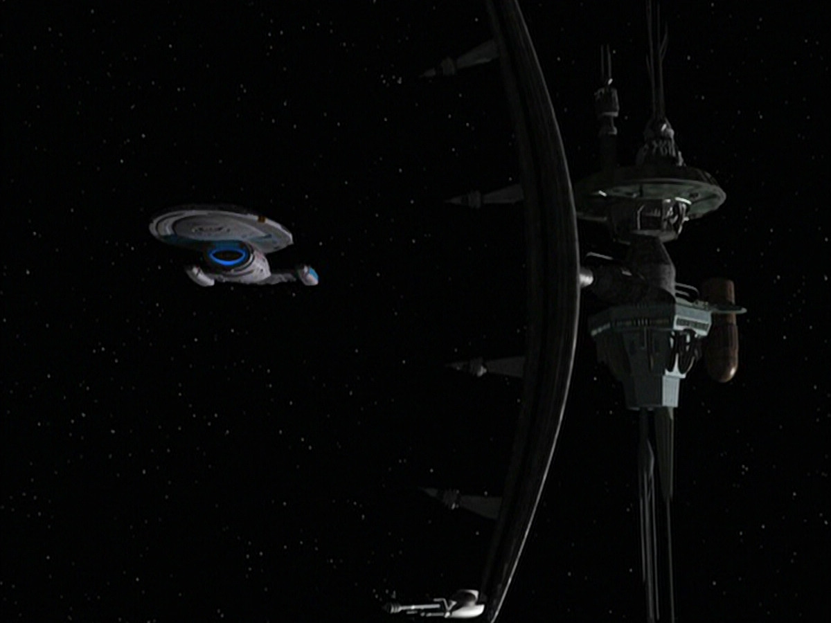 extant_StarTrek_VOY_6x09-TheVoyagerConspiracy_02168.jpg