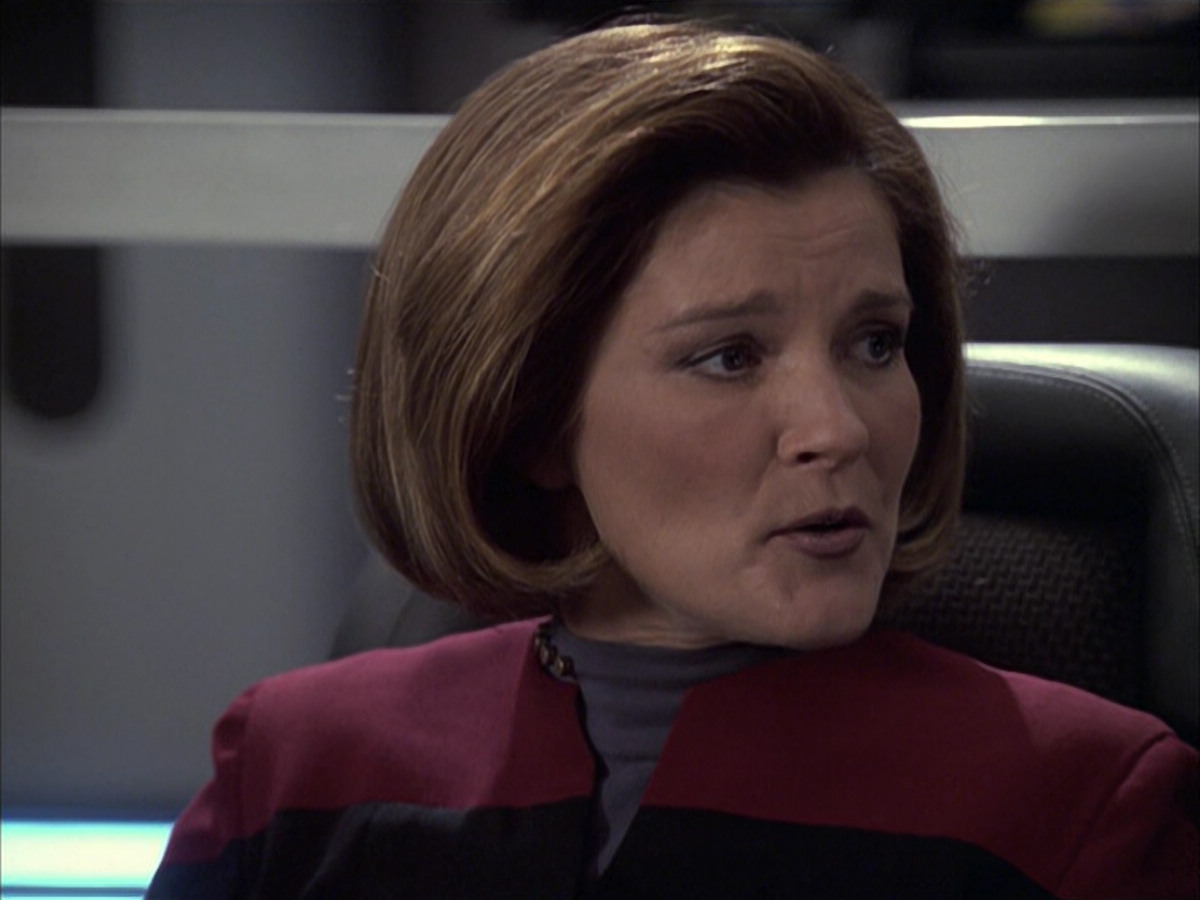 extant_StarTrek_VOY_6x09-TheVoyagerConspiracy_02221.jpg