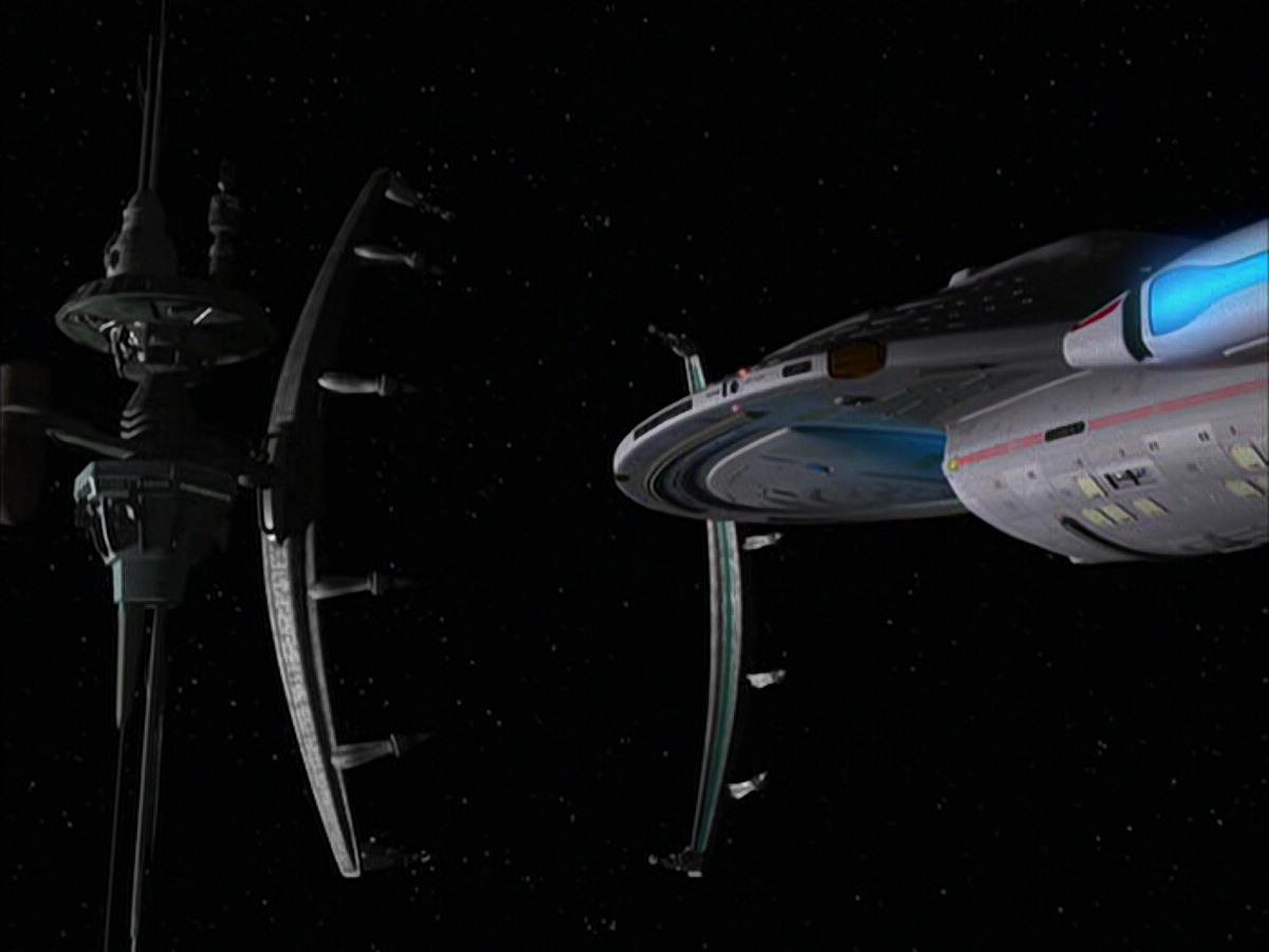 extant_StarTrek_VOY_6x09-TheVoyagerConspiracy_02269.jpg