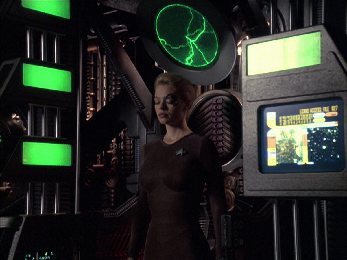 extant_StarTrek_VOY_6x09-TheVoyagerConspiracy_02385.jpg