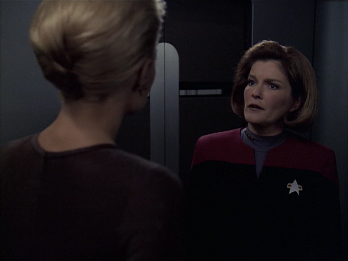 extant_StarTrek_VOY_6x09-TheVoyagerConspiracy_02420.jpg