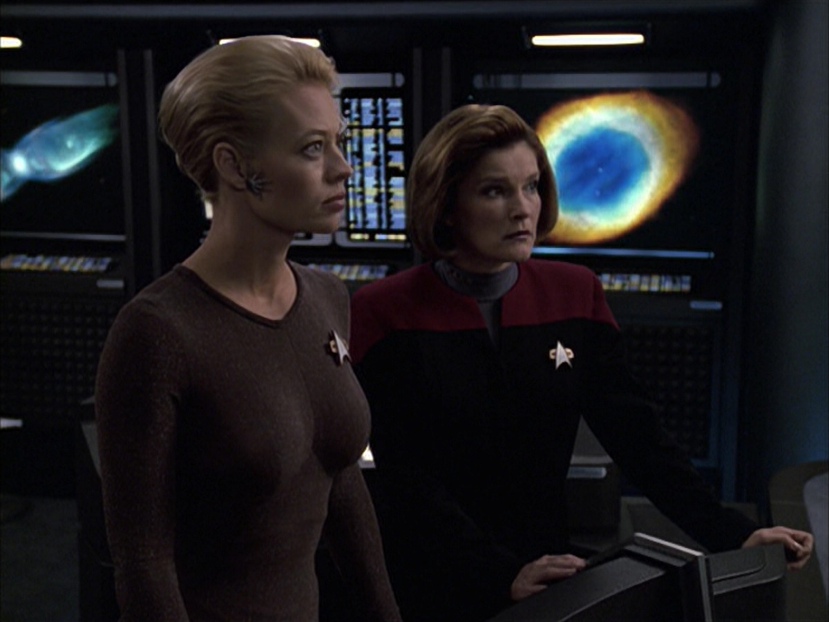 extant_StarTrek_VOY_6x09-TheVoyagerConspiracy_02474.jpg