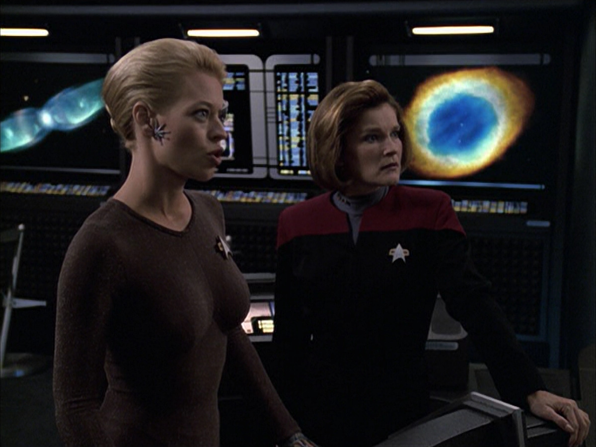 extant_StarTrek_VOY_6x09-TheVoyagerConspiracy_02482.jpg