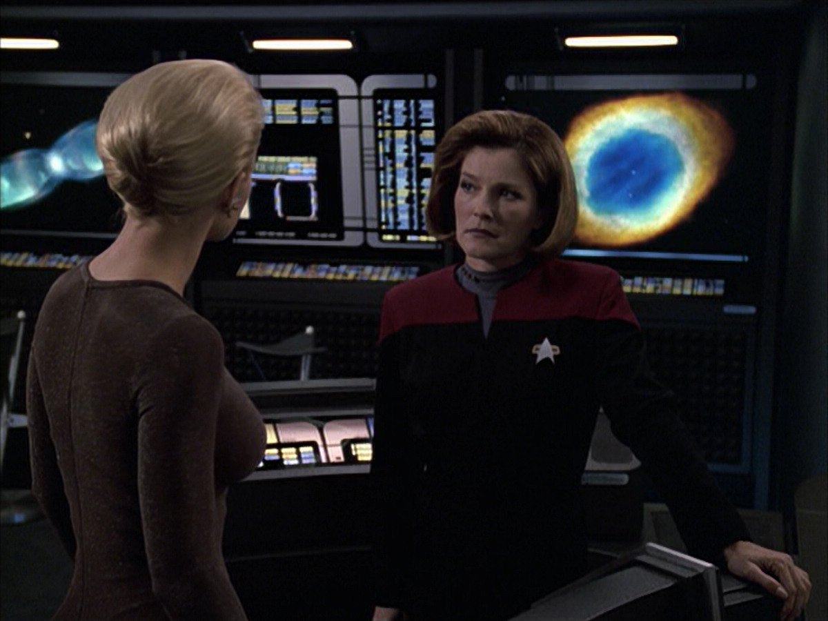 extant_StarTrek_VOY_6x09-TheVoyagerConspiracy_02511.jpg