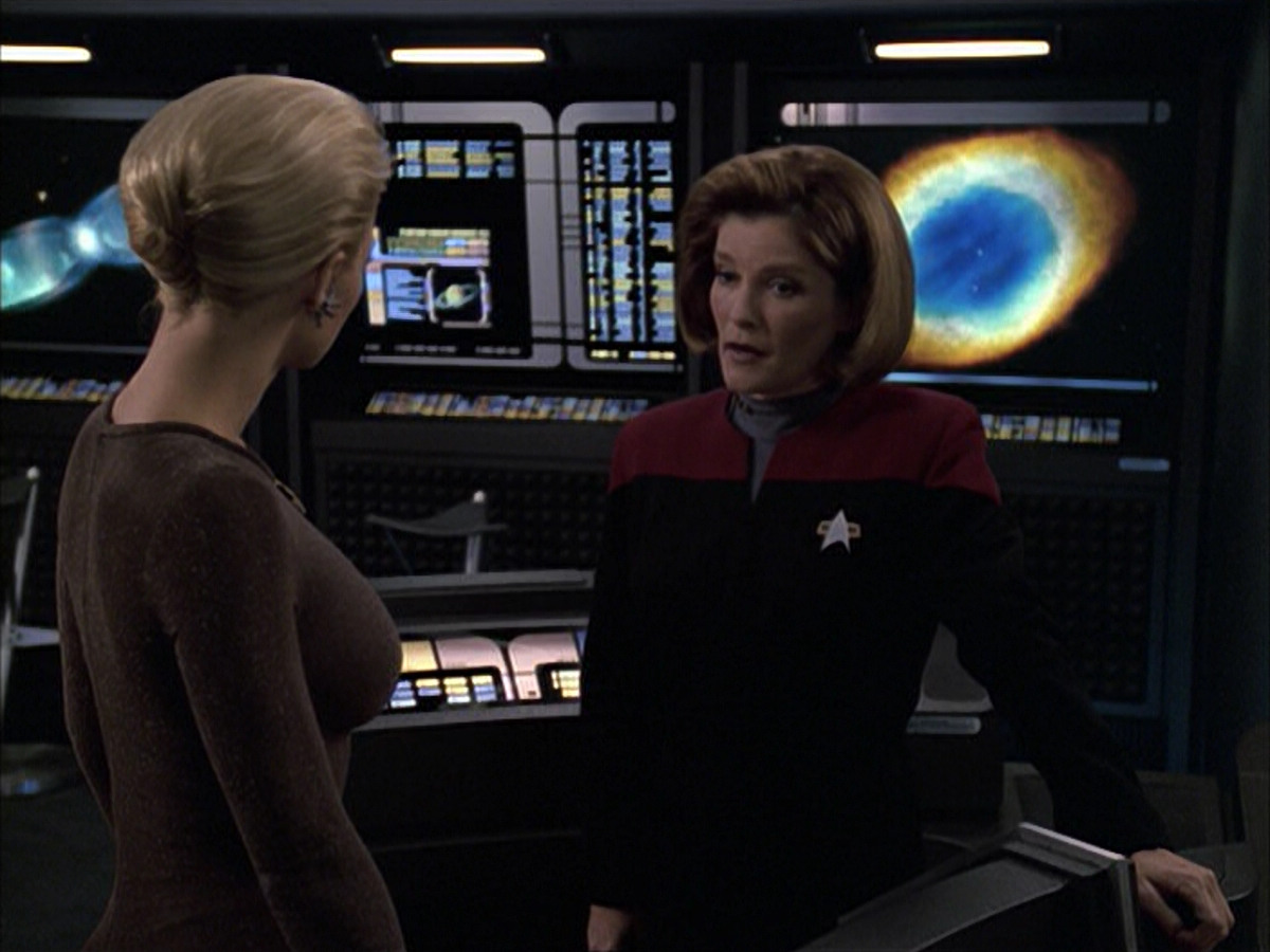 extant_StarTrek_VOY_6x09-TheVoyagerConspiracy_02536.jpg