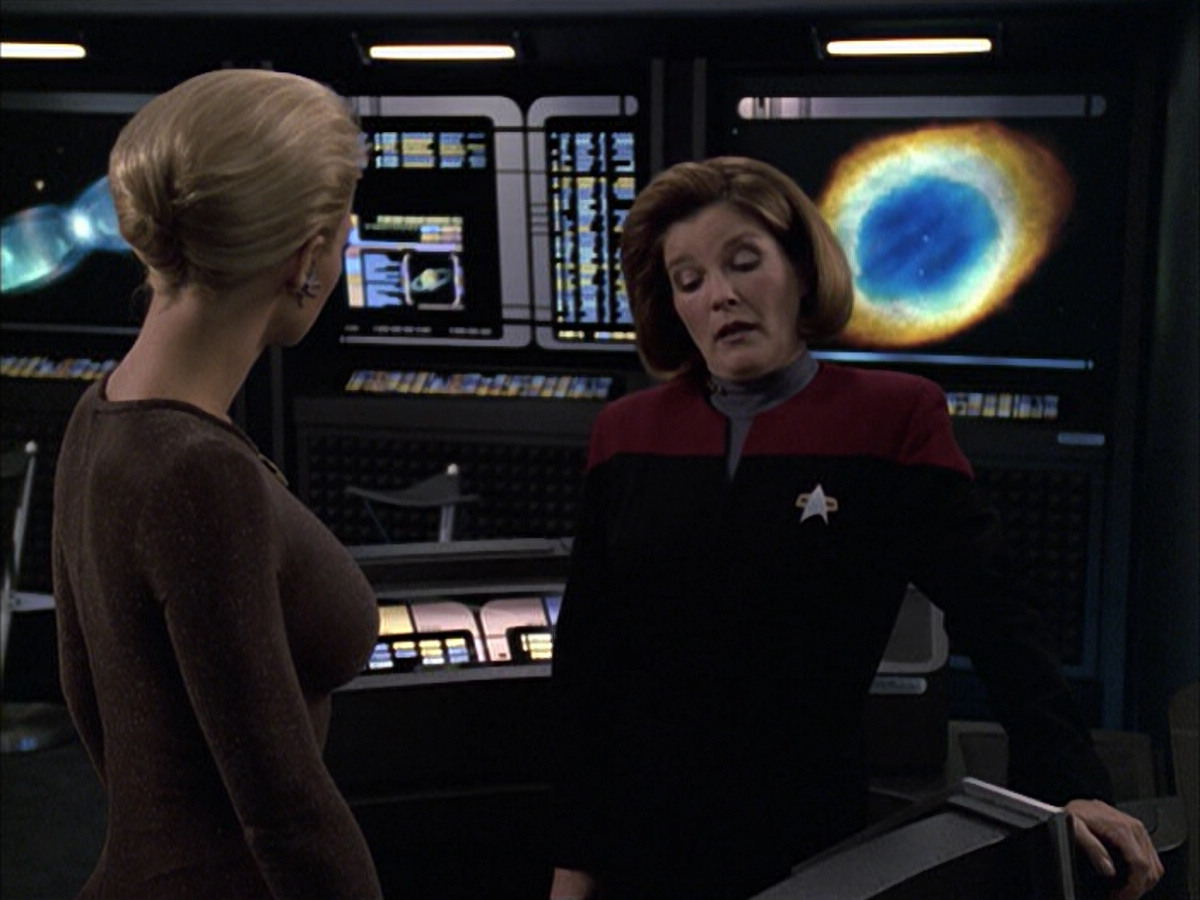 extant_StarTrek_VOY_6x09-TheVoyagerConspiracy_02537.jpg