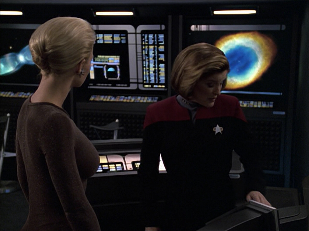 extant_StarTrek_VOY_6x09-TheVoyagerConspiracy_02539.jpg