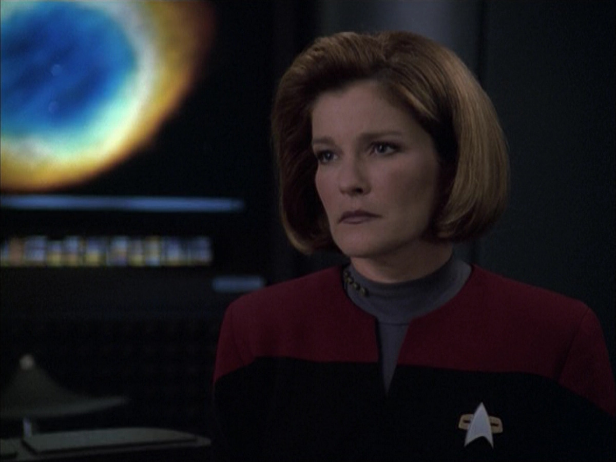 extant_StarTrek_VOY_6x09-TheVoyagerConspiracy_02578.jpg