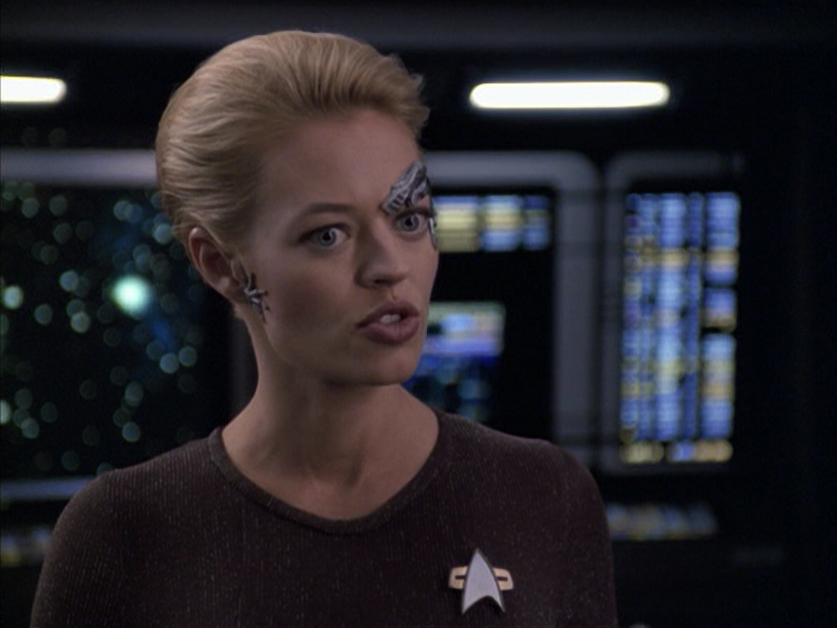extant_StarTrek_VOY_6x09-TheVoyagerConspiracy_02593.jpg