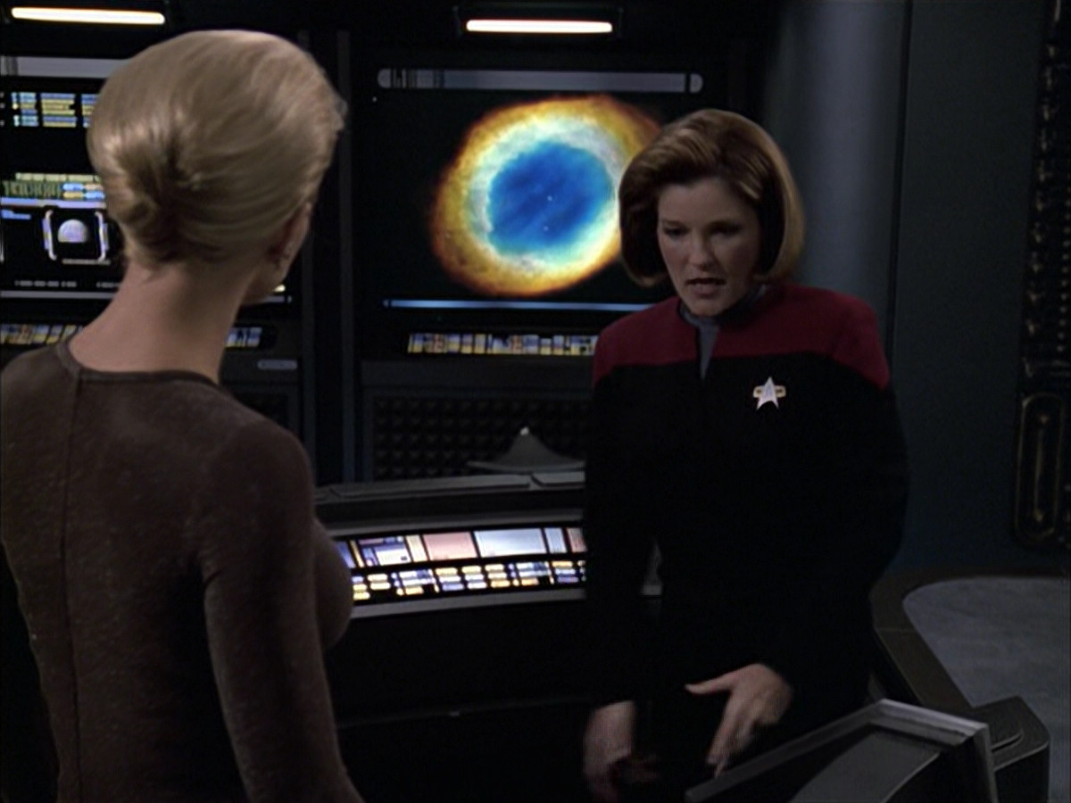 extant_StarTrek_VOY_6x09-TheVoyagerConspiracy_02605.jpg