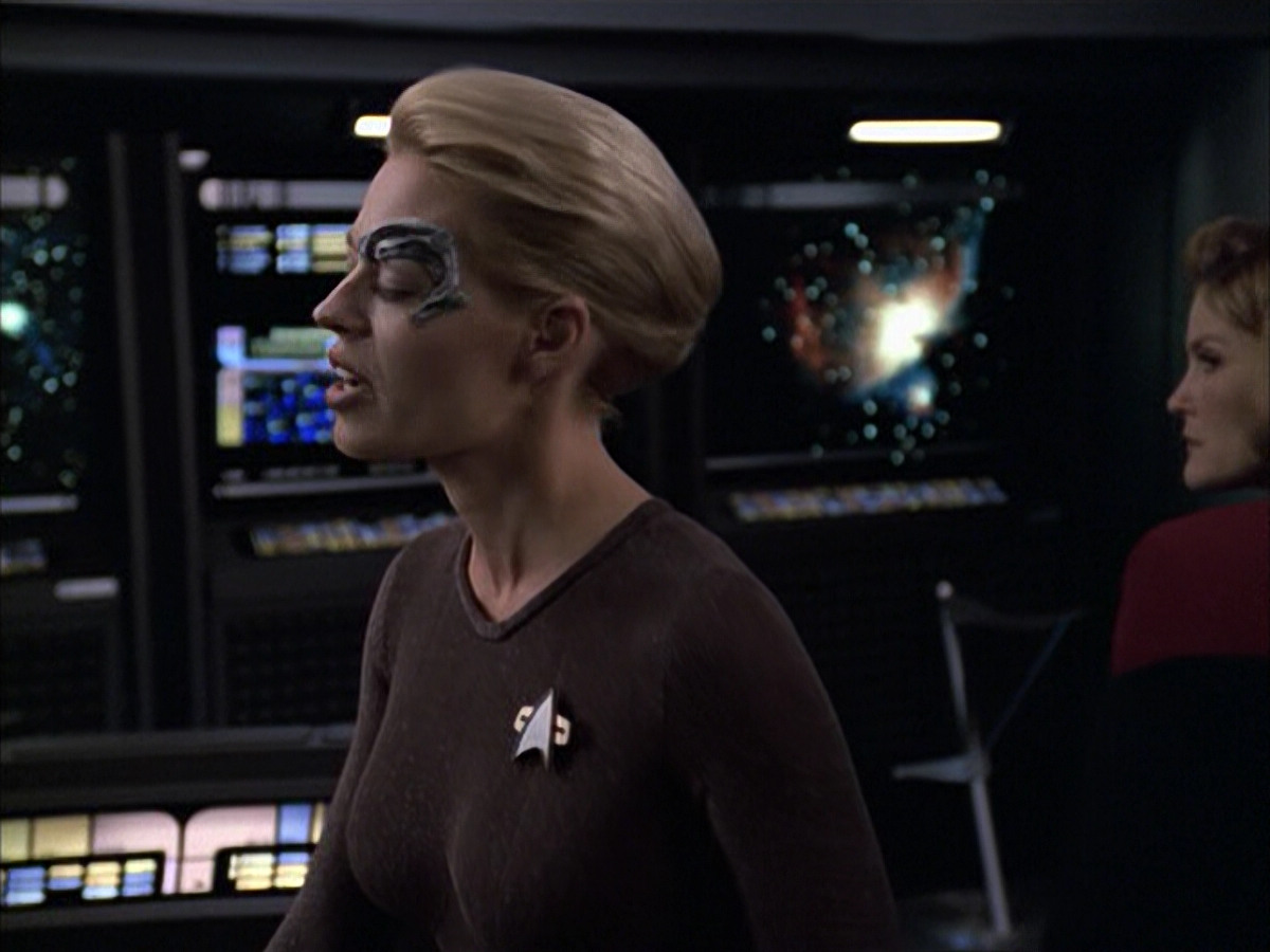 extant_StarTrek_VOY_6x09-TheVoyagerConspiracy_02629.jpg