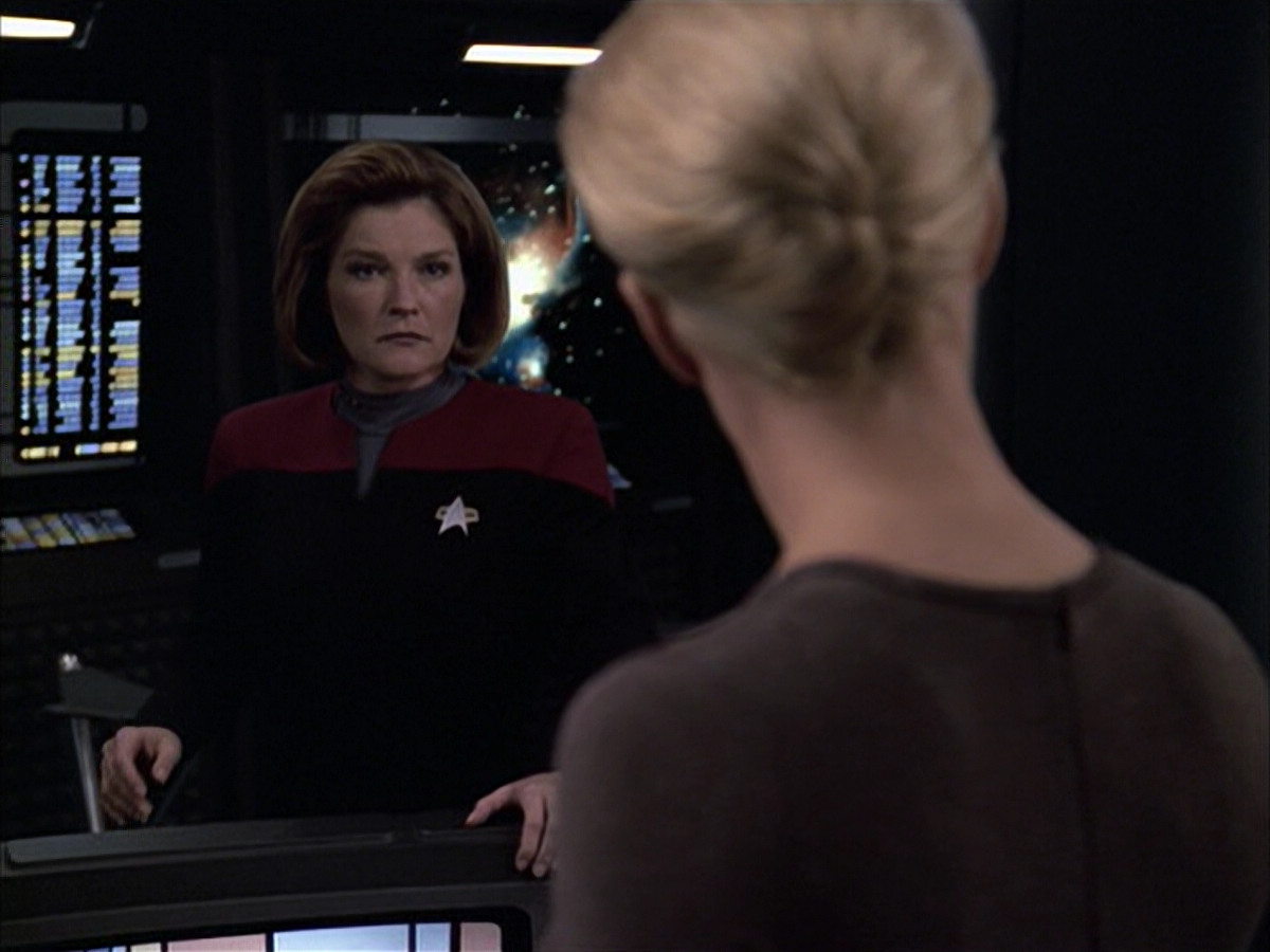 extant_StarTrek_VOY_6x09-TheVoyagerConspiracy_02636.jpg