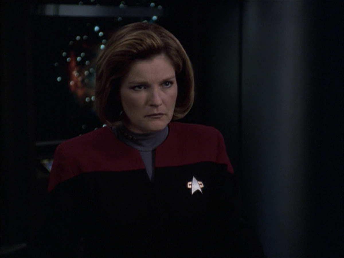 extant_StarTrek_VOY_6x09-TheVoyagerConspiracy_02648.jpg