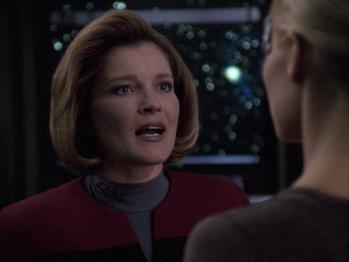 extant_StarTrek_VOY_6x09-TheVoyagerConspiracy_02672.jpg