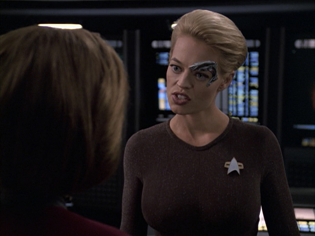 extant_StarTrek_VOY_6x09-TheVoyagerConspiracy_02676.jpg