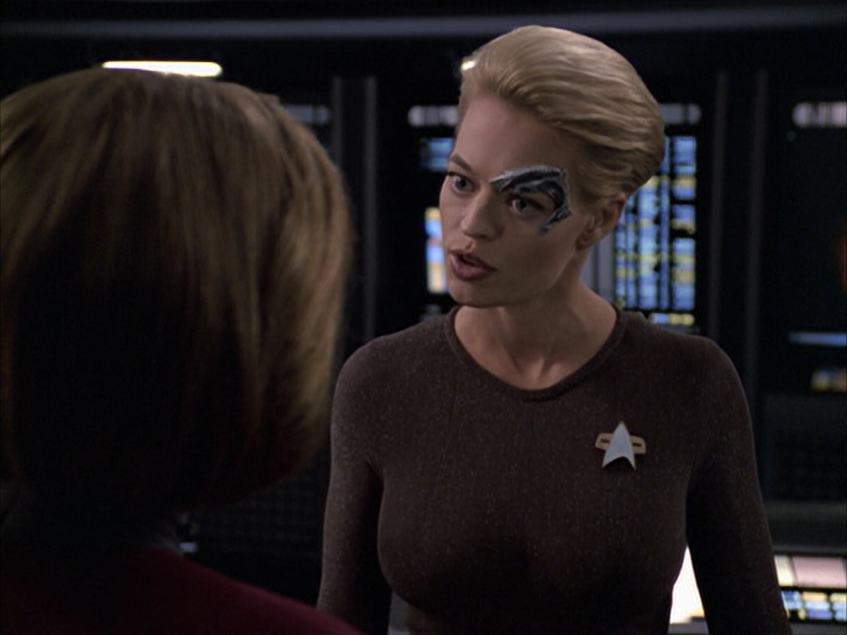 extant_StarTrek_VOY_6x09-TheVoyagerConspiracy_02695.jpg