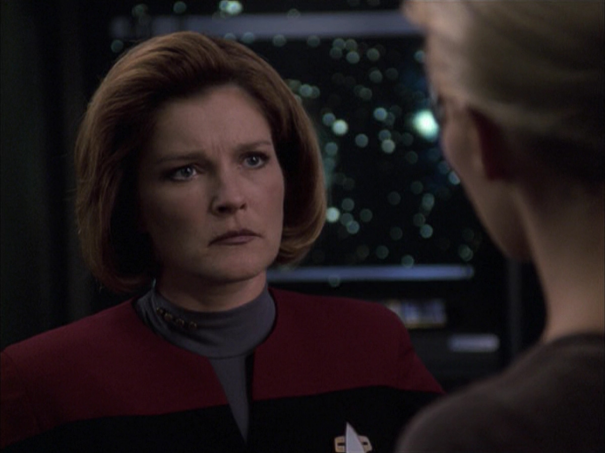 extant_StarTrek_VOY_6x09-TheVoyagerConspiracy_02697.jpg
