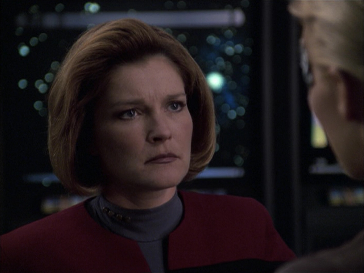 extant_StarTrek_VOY_6x09-TheVoyagerConspiracy_02712.jpg