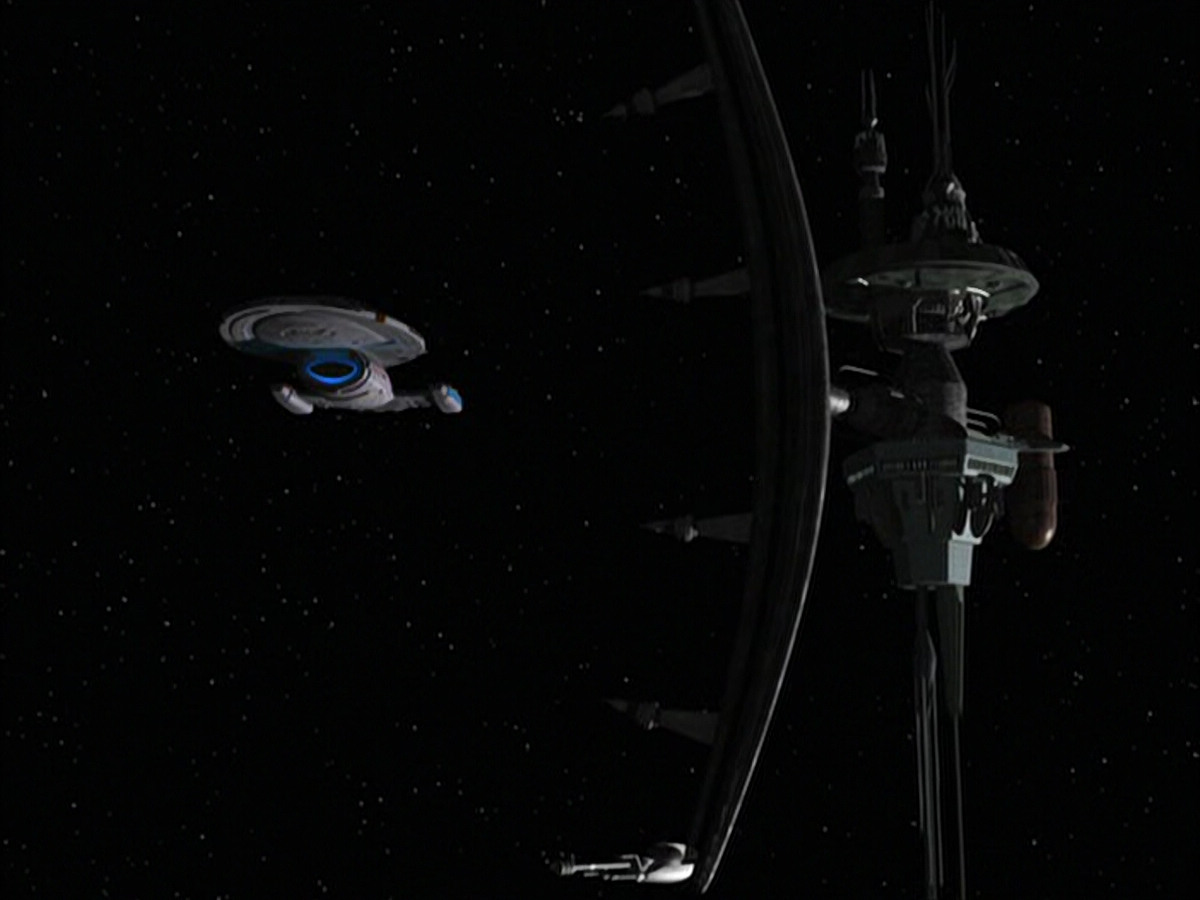extant_StarTrek_VOY_6x09-TheVoyagerConspiracy_02723.jpg