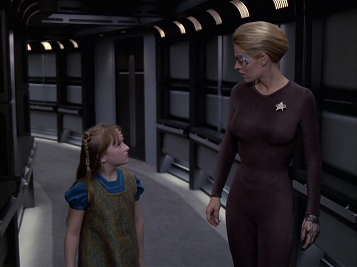 extant_StarTrek_VOY_6x09-TheVoyagerConspiracy_02747.jpg