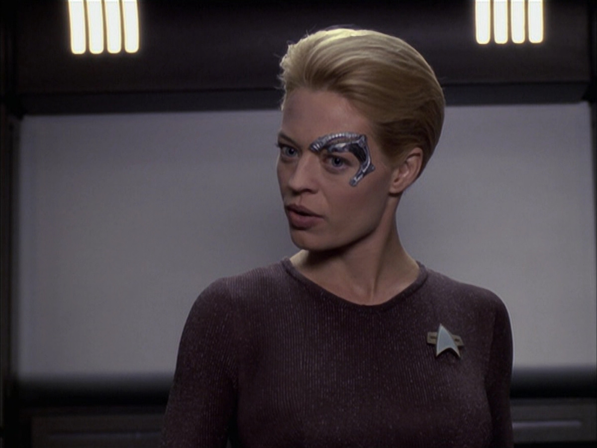 extant_StarTrek_VOY_6x09-TheVoyagerConspiracy_02755.jpg