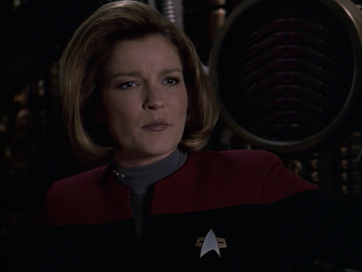 extant_StarTrek_VOY_6x09-TheVoyagerConspiracy_02849.jpg