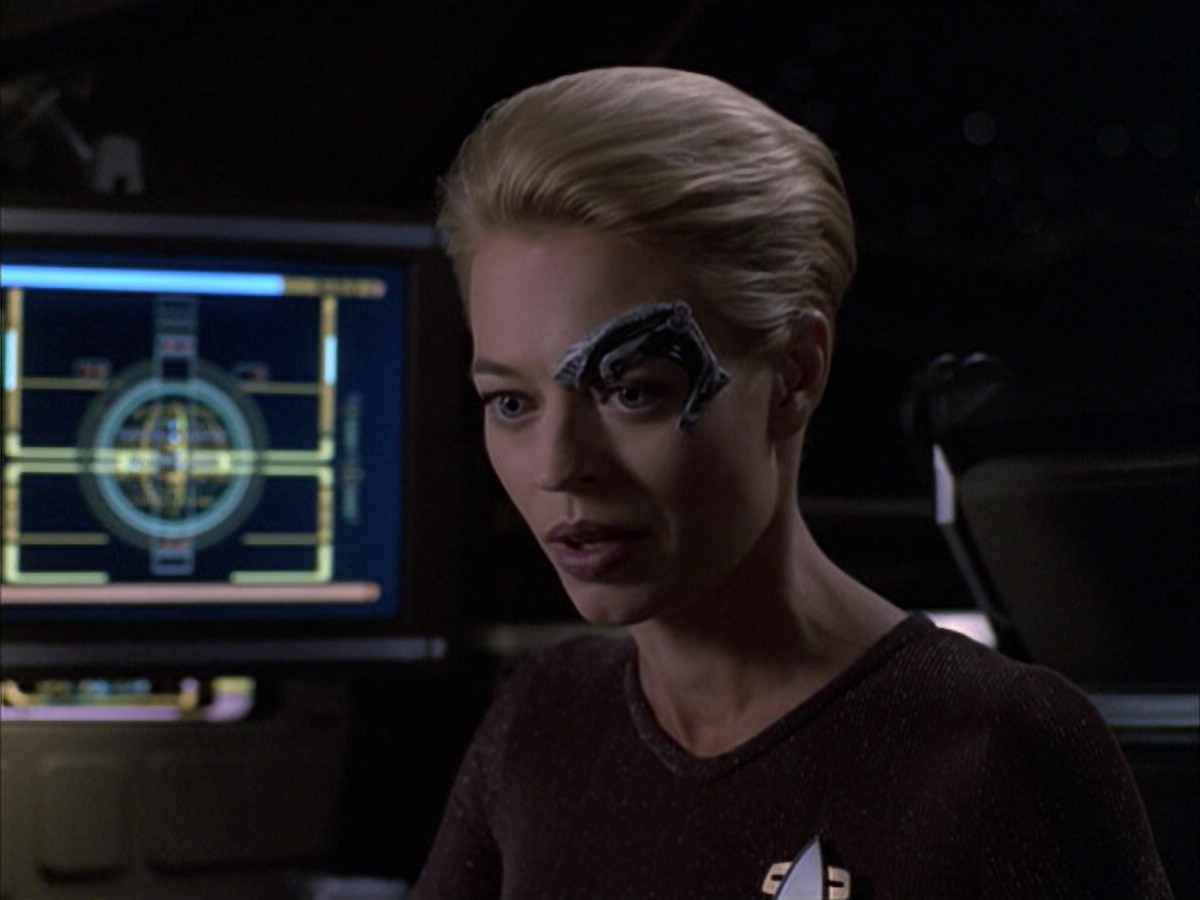 extant_StarTrek_VOY_6x09-TheVoyagerConspiracy_03247.jpg