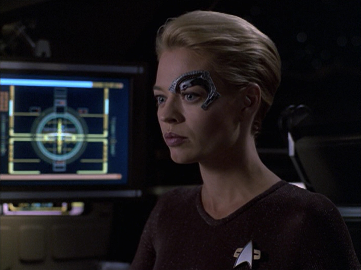 extant_StarTrek_VOY_6x09-TheVoyagerConspiracy_03269.jpg