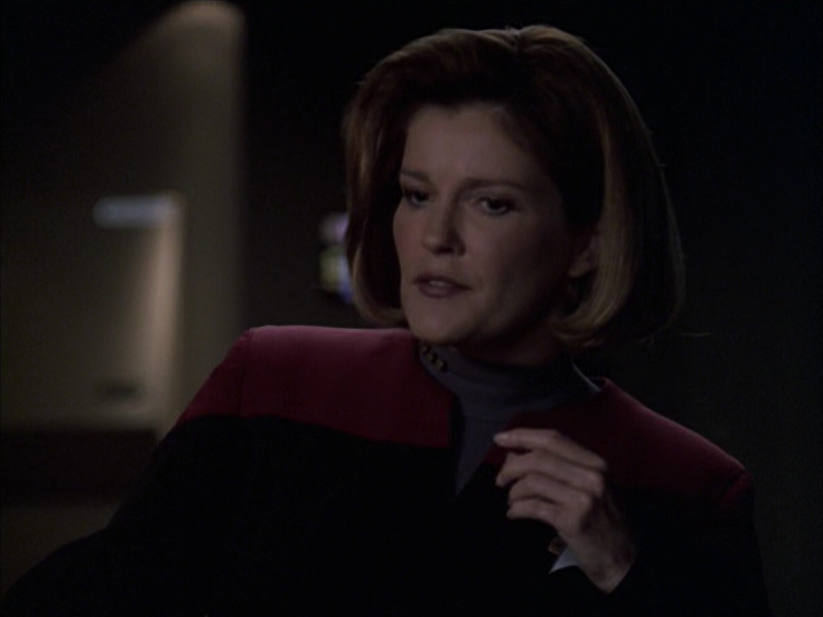 extant_StarTrek_VOY_6x09-TheVoyagerConspiracy_03311.jpg