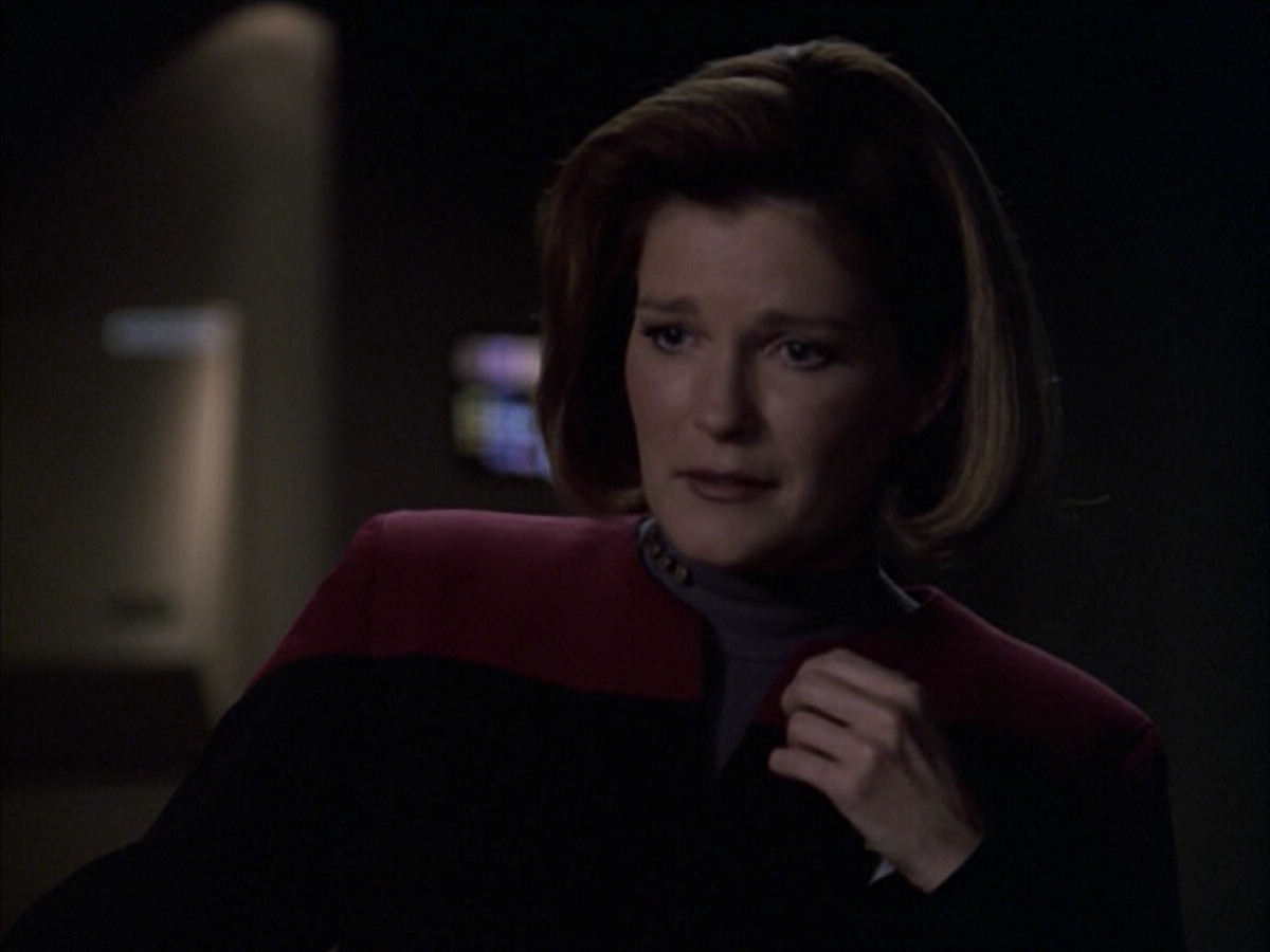 extant_StarTrek_VOY_6x09-TheVoyagerConspiracy_03367.jpg