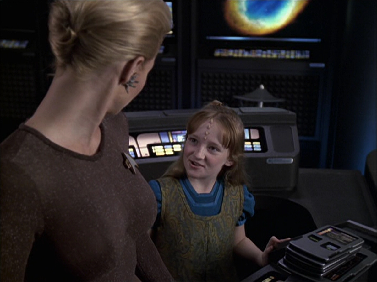 extant_StarTrek_VOY_6x09-TheVoyagerConspiracy_03493.jpg