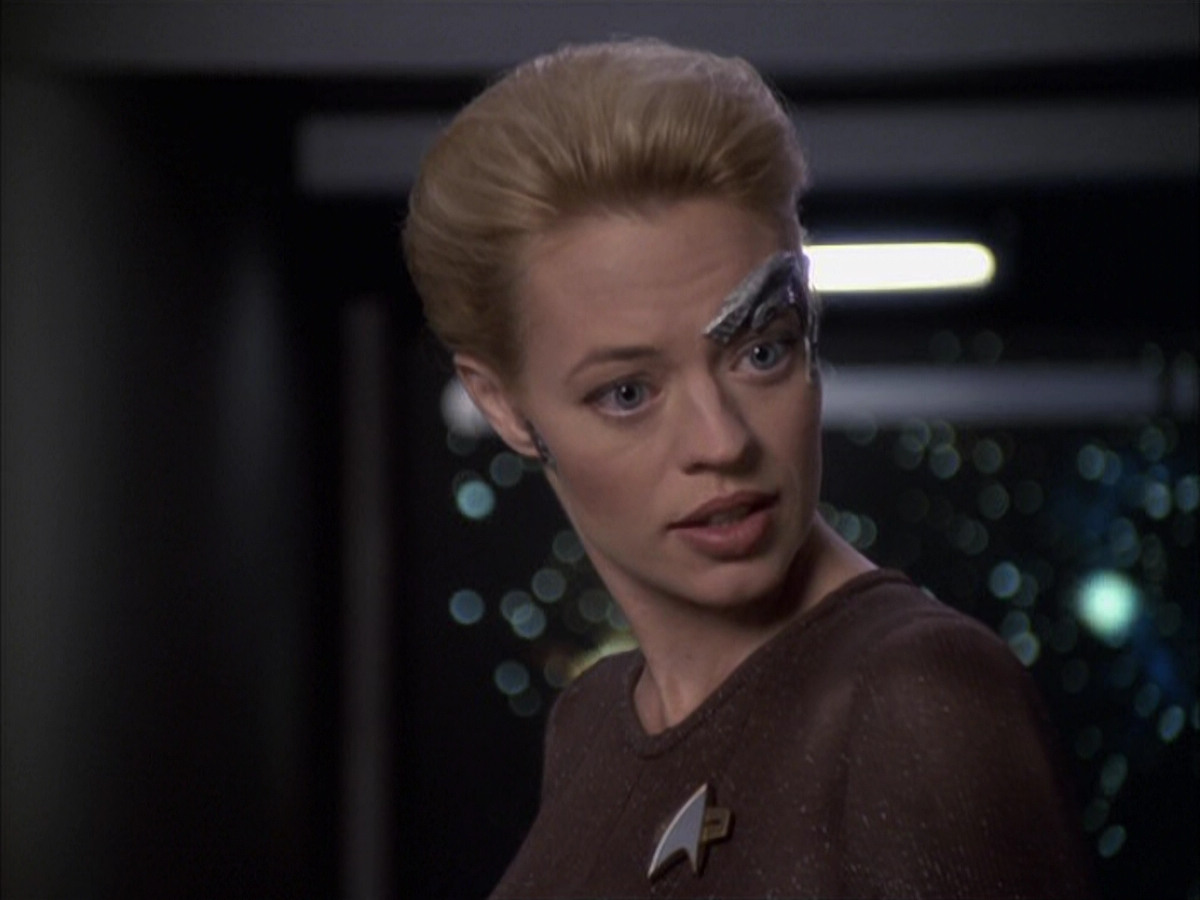 extant_StarTrek_VOY_6x09-TheVoyagerConspiracy_03532.jpg