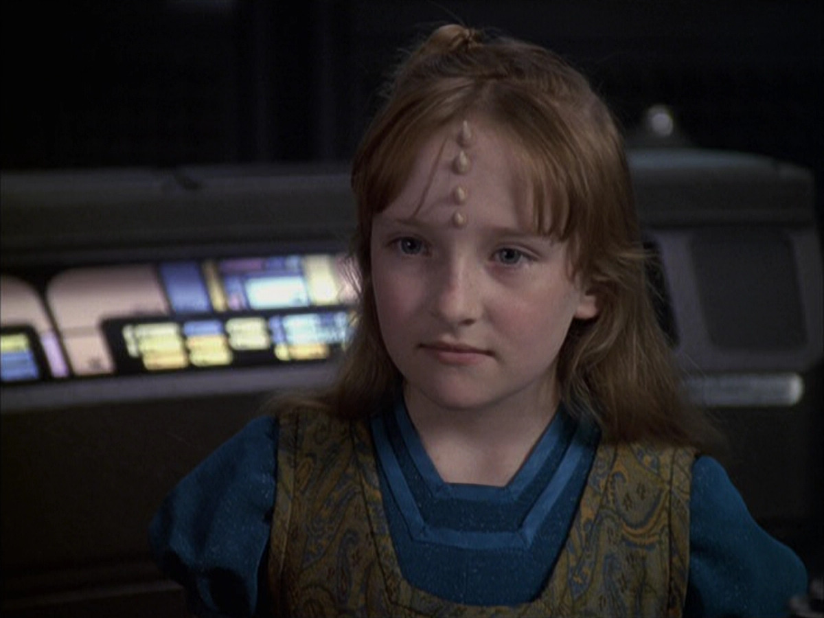 extant_StarTrek_VOY_6x09-TheVoyagerConspiracy_03552.jpg