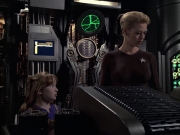 extant_StarTrek_VOY_6x09-TheVoyagerConspiracy_00065.jpg