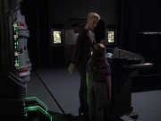 extant_StarTrek_VOY_6x09-TheVoyagerConspiracy_00067.jpg