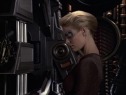 extant_StarTrek_VOY_6x09-TheVoyagerConspiracy_00135.jpg