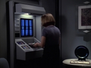 extant_StarTrek_VOY_6x09-TheVoyagerConspiracy_00319.jpg