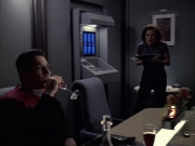 extant_StarTrek_VOY_6x09-TheVoyagerConspiracy_00330.jpg
