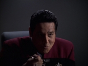 extant_StarTrek_VOY_6x09-TheVoyagerConspiracy_00384.jpg