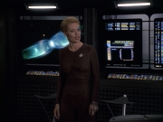 extant_StarTrek_VOY_6x09-TheVoyagerConspiracy_01894.jpg