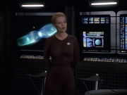 extant_StarTrek_VOY_6x09-TheVoyagerConspiracy_01908.jpg