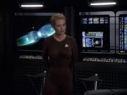 extant_StarTrek_VOY_6x09-TheVoyagerConspiracy_01932.jpg