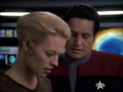 extant_StarTrek_VOY_6x09-TheVoyagerConspiracy_01971.jpg