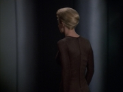 extant_StarTrek_VOY_6x09-TheVoyagerConspiracy_02076.jpg