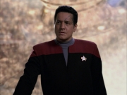 extant_StarTrek_VOY_6x09-TheVoyagerConspiracy_02085.jpg