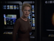 extant_StarTrek_VOY_6x09-TheVoyagerConspiracy_02089.jpg