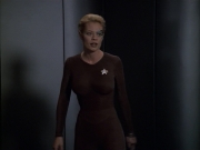 extant_StarTrek_VOY_6x09-TheVoyagerConspiracy_02095.jpg