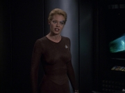 extant_StarTrek_VOY_6x09-TheVoyagerConspiracy_02114.jpg