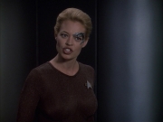 extant_StarTrek_VOY_6x09-TheVoyagerConspiracy_02125.jpg
